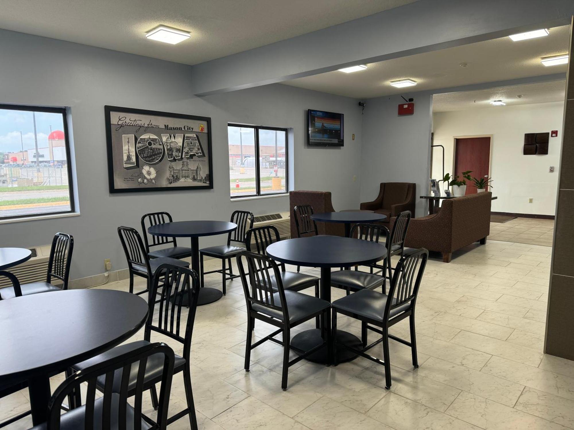 Super 8 By Wyndham Mason City Exterior foto