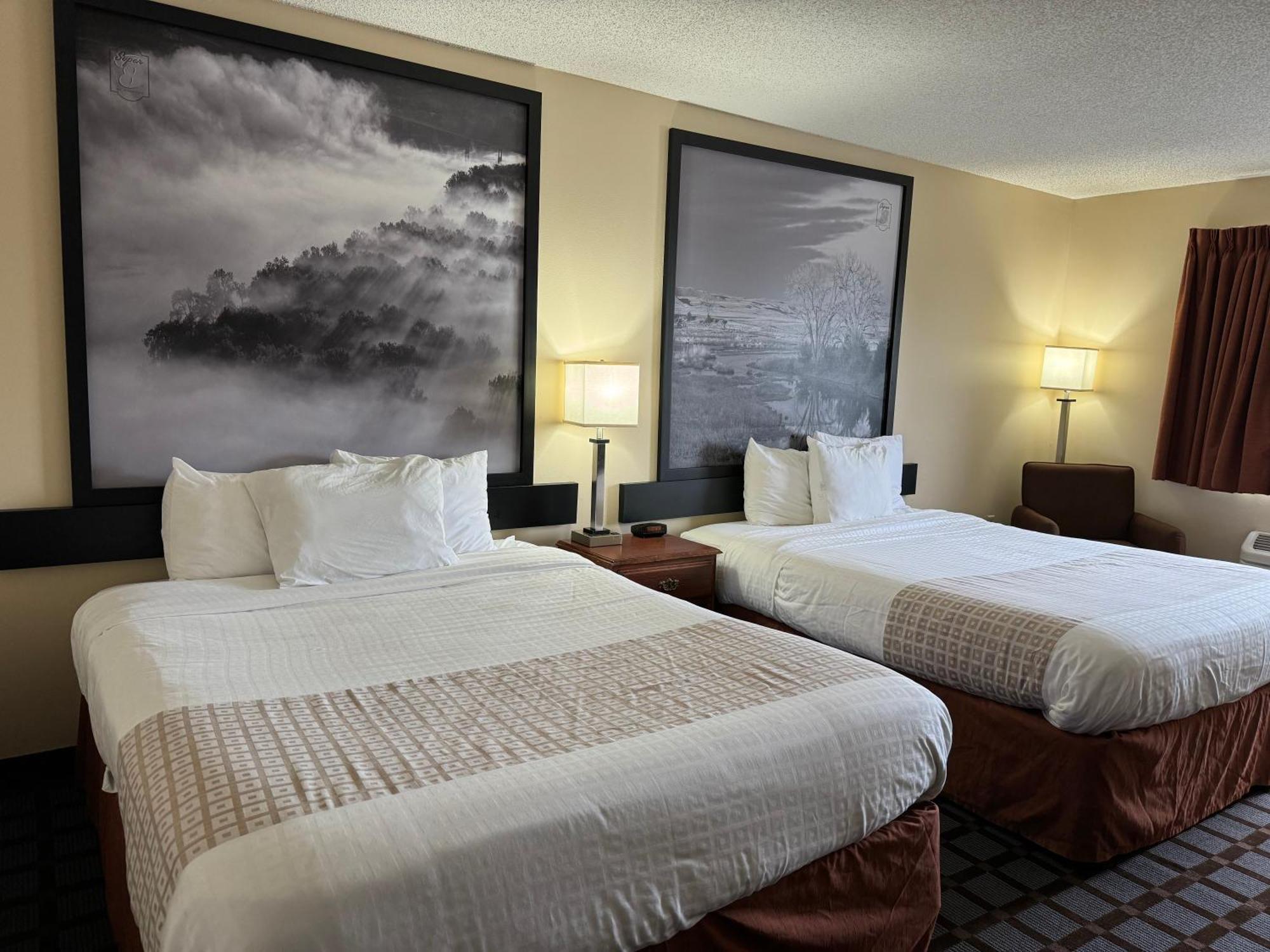 Super 8 By Wyndham Mason City Exterior foto